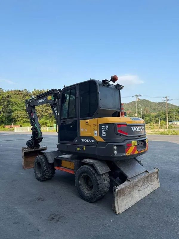 Ekskovator VOLVO W60 fullset KOREADAN