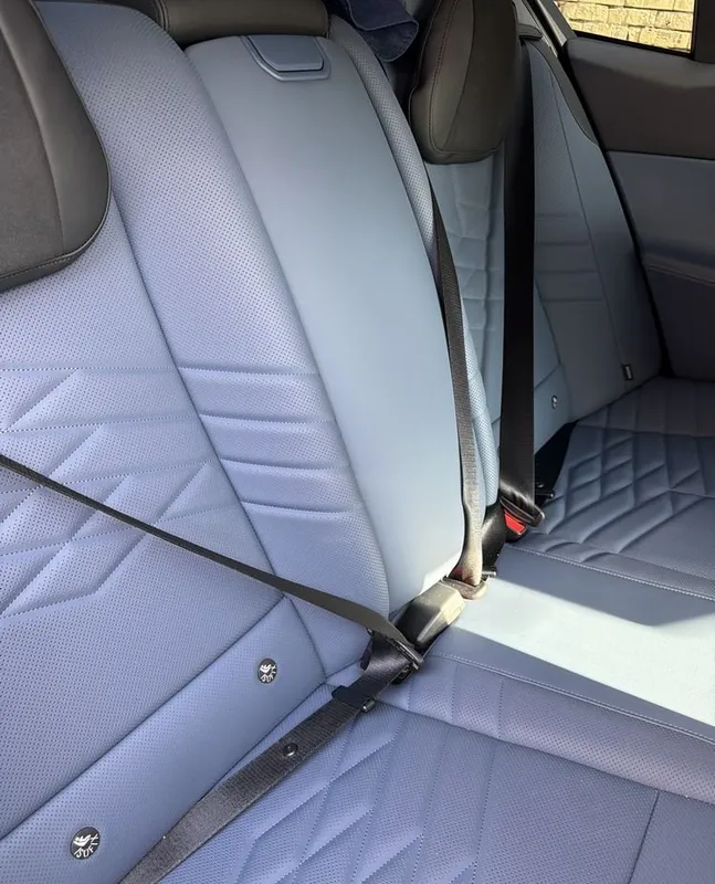BMW i5 40 l 8600 km probeg 3 BMW i5 40 l 8600 km probeg 3