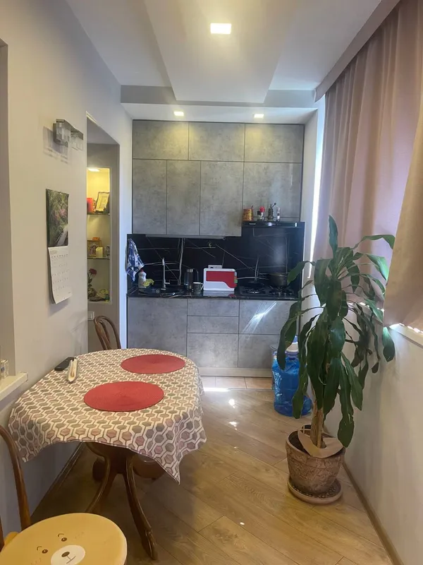3 xonali kvartira, 72 m2, Mirobod 1