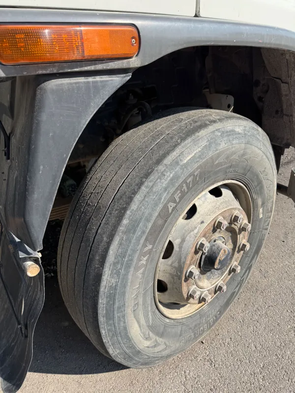 Isuzu 10 tonnalik — фото 3