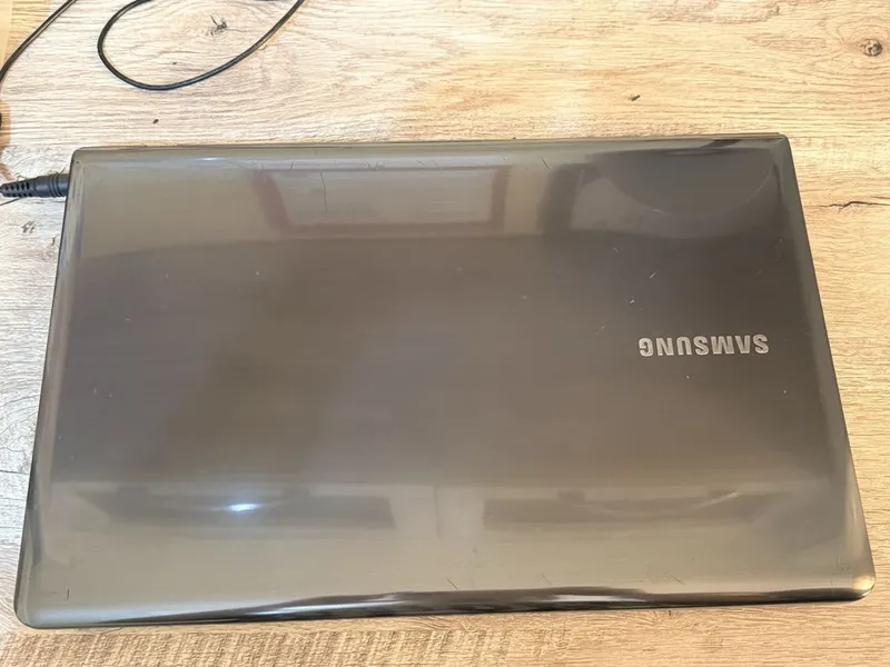 Продам Ноутбук Samsung б/у в отличном сострянии 1 Продам Ноутбук Samsung б/у в отличном сострянии 1