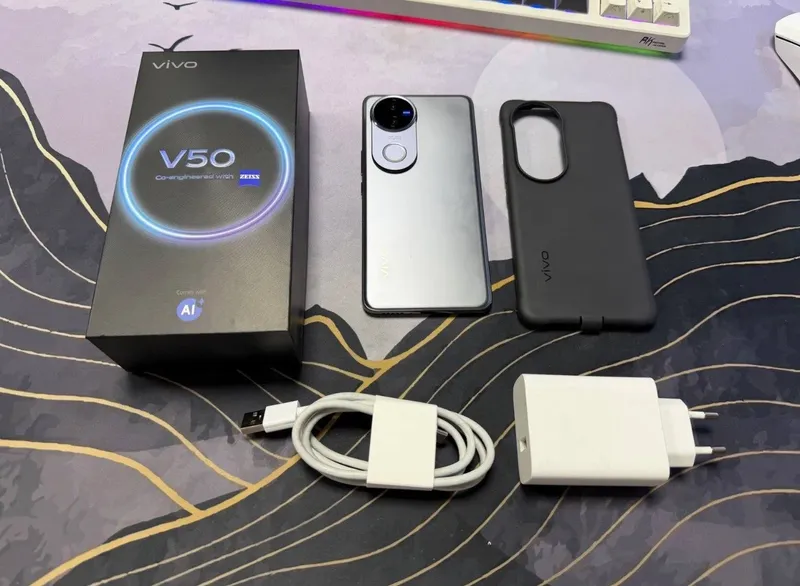 Vivo V50 5G 12+12/256, как новый 1 Vivo V50 5G 12+12/256, как новый 1