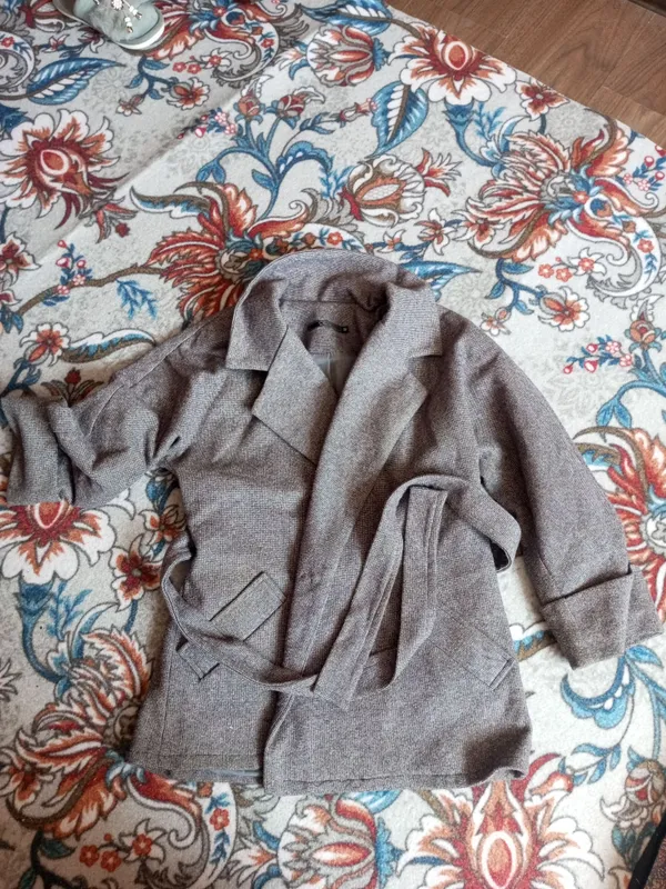 кизлари учун кишки калта палту 1 кизлари учун кишки калта палту 1