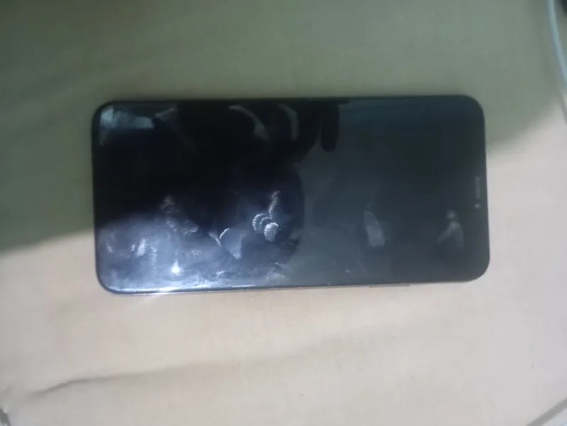 iPhone XS Max 3