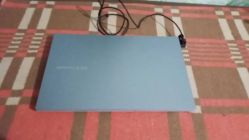 Asus vivobook x1502za — фото 1