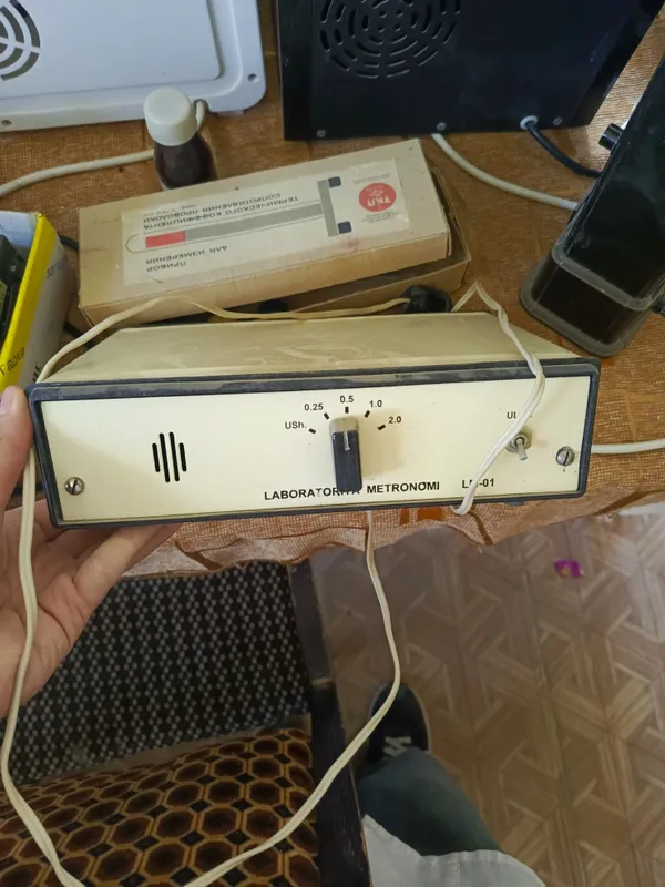 Лабораторный метроном ЛМ-01 (Laboratorija metronomi LM-01) СССР 1