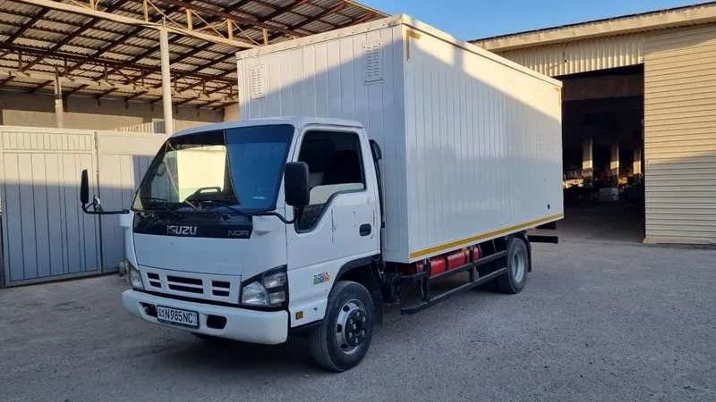 Yuk tashish xizmati Isuzu