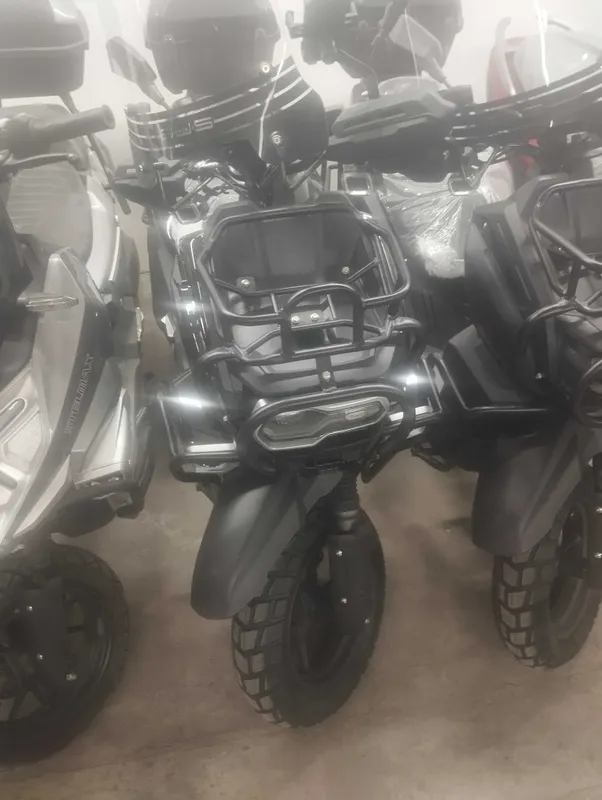 Tank Skuteri sotladi yangi hali 1 oy bòldi . 1200$ ga oldm . 2