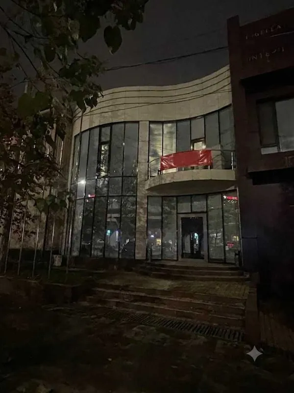 (М) Сдается в аренду отдельно стоящее здание в центре города