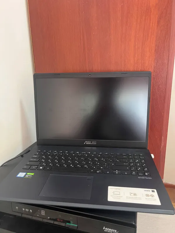 Asus noutbook 8/512 5 Asus noutbook 8/512 5