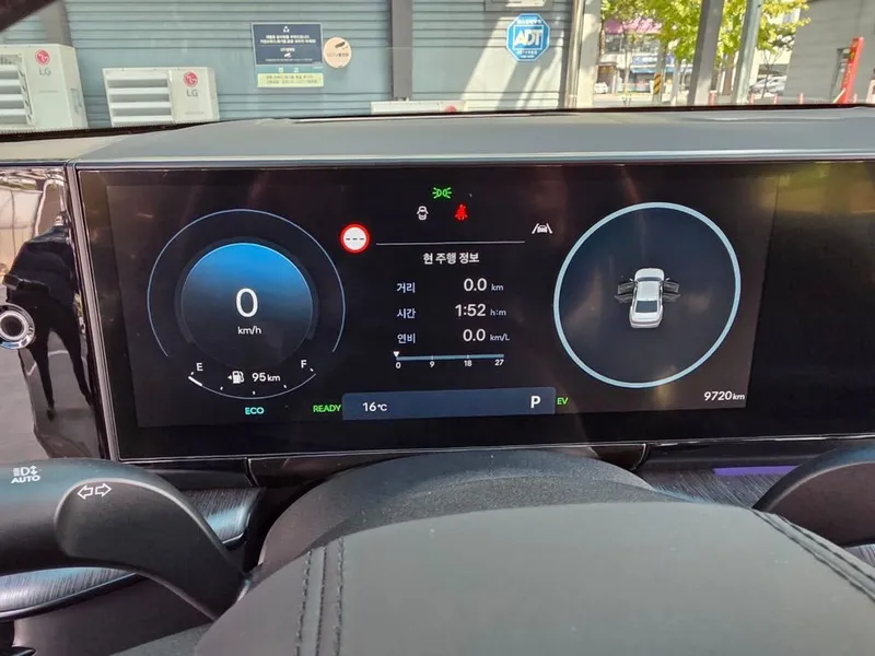 Hyundai Grandeur Hybrid 1.6L 2025 full black — фото 2