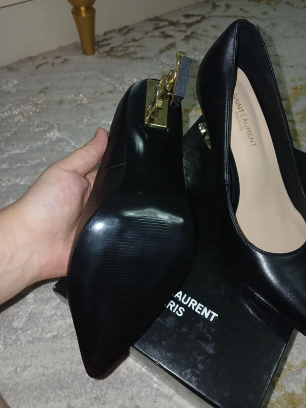 YSL TUFLI
RAZMER 37 YANGI KIYILMAGAN NARXI 750.000 — фото 4
