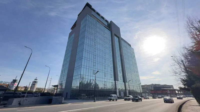 Офис 1280 м2 в бизнес центре А класса