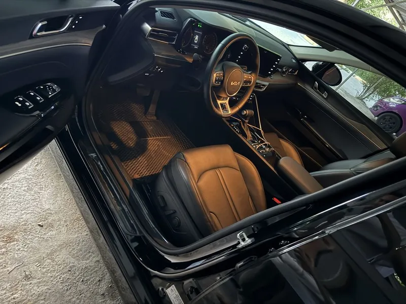 KIA K5 2.0 Full Option | Гарантия | Черный жемчуг — фото 1