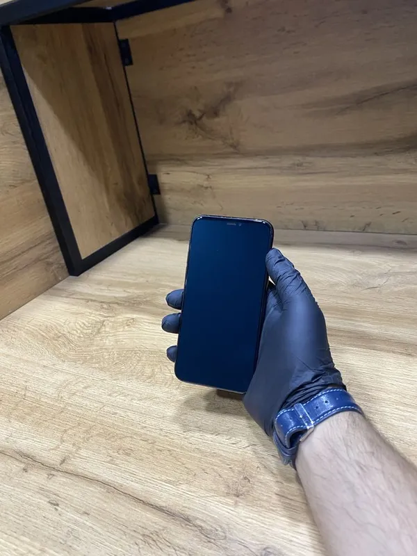 Iphone 11 pro sotuvda 2 Iphone 11 pro sotuvda 2
