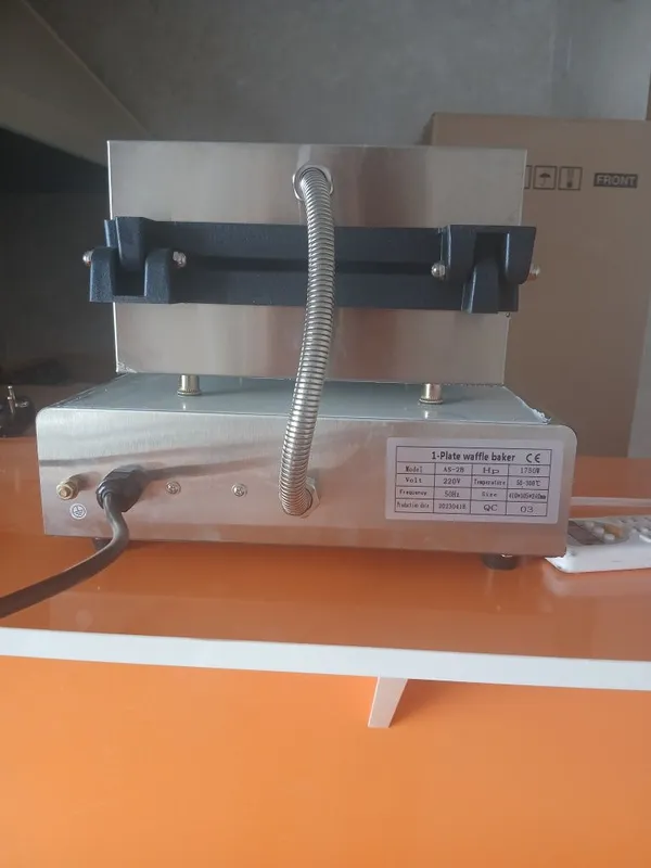 Kafelar uchun jihozlar, vafelnitsa 2 hil to‘rtburchak va dumaloq vafli 3 Kafelar uchun jihozlar, vafelnitsa 2 hil to‘rtburchak va dumaloq vafli 3