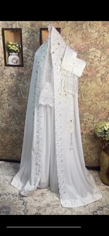 Oq paranji va ko’ylak