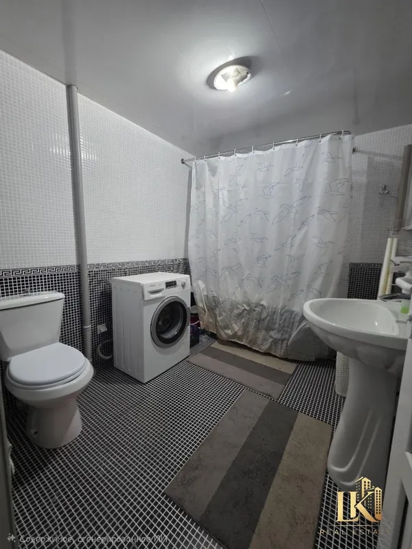 3 xonali kvartira sotiladi, 75 m², 4/4, Mirzo-Ulug‘bek tumani 9