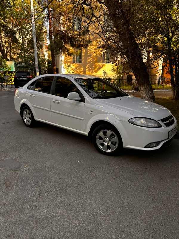 Chevrolet Gentra 2023 — свежая, чистая. 3