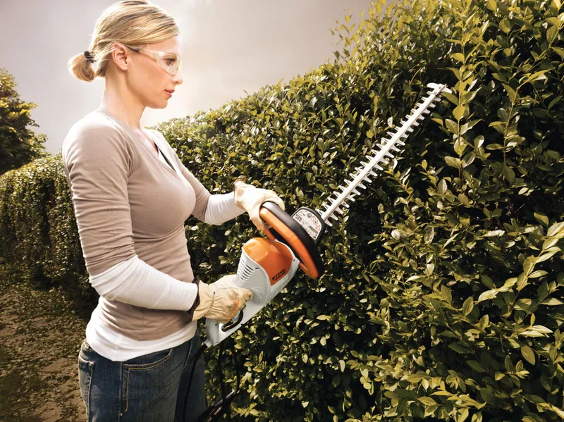 Электрический кусторез STIHL HSE-42 2