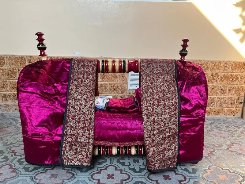 Beshik sotiladi yahshi holatda kam ishlatilgan 3