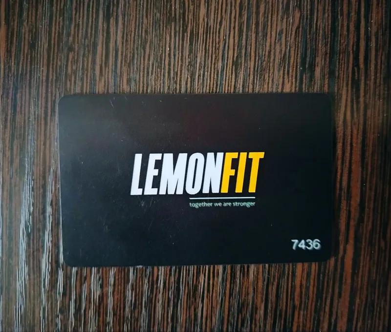 Продаётся VIP абонемент в спортзал Lemonfit