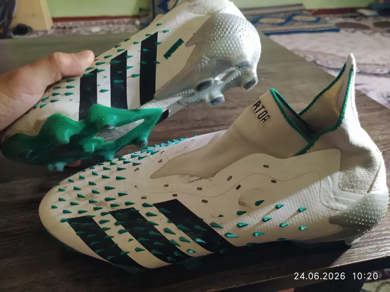Футбольные бутсы adidas predator, состояние очень отличное 3 Футбольные бутсы adidas predator, состояние очень отличное 3
