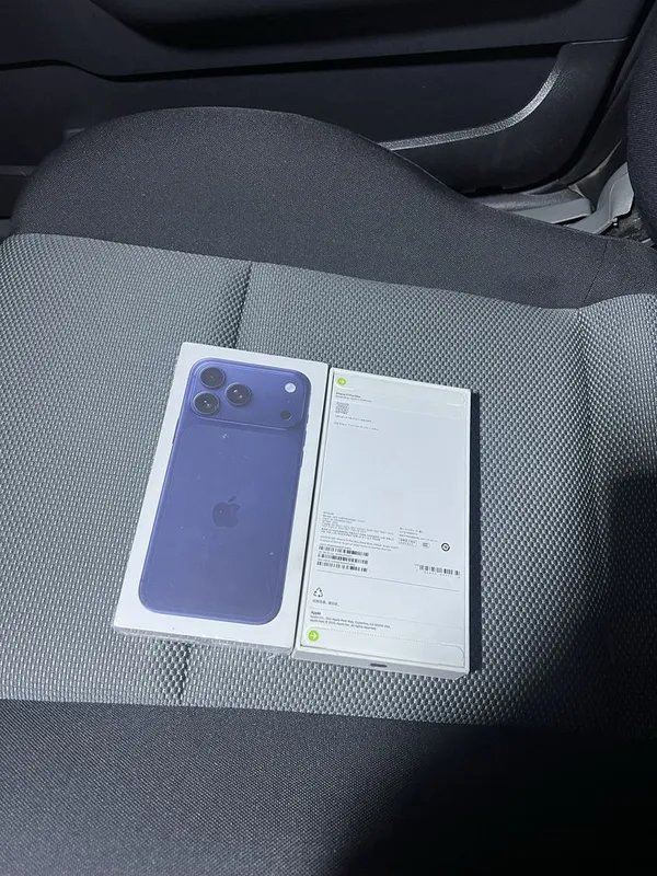 iPhone 17 Pro Max 256GB Silver CH/A DUAL SIM — новый, запечатанный — фото 1