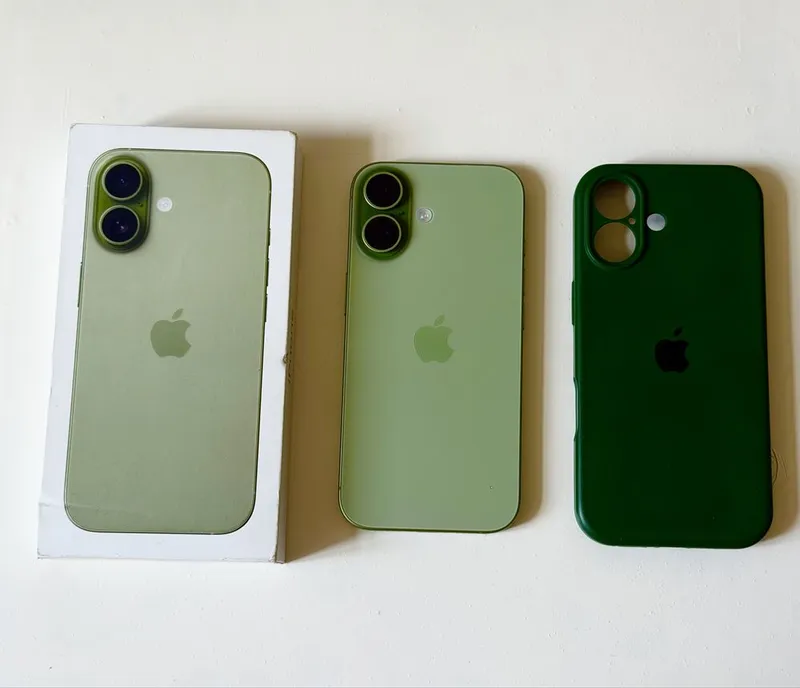 Iphone 17 Green 256 GB dual sim