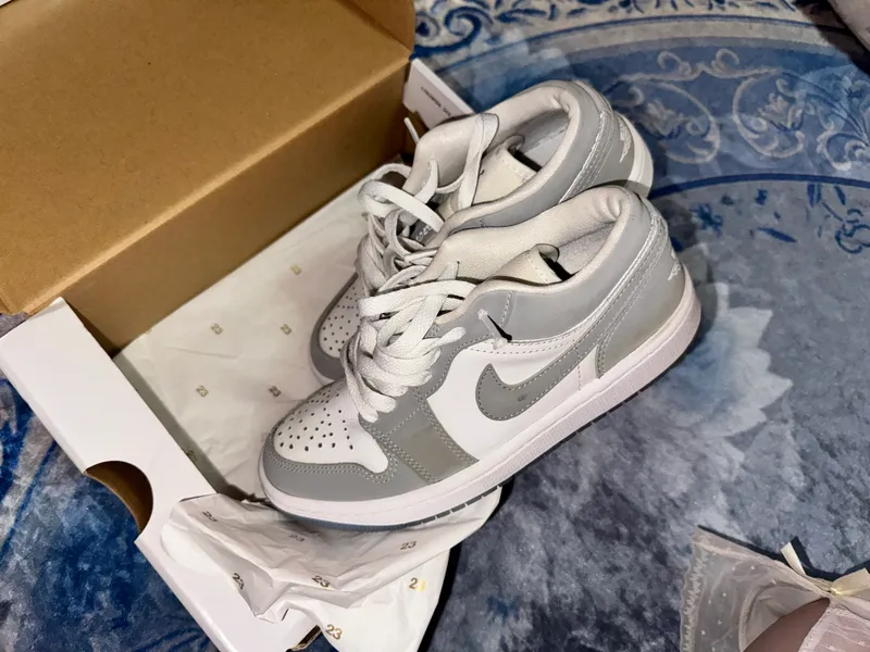 NIKE ORIGINAL krossovkalari 4 NIKE ORIGINAL krossovkalari 4
