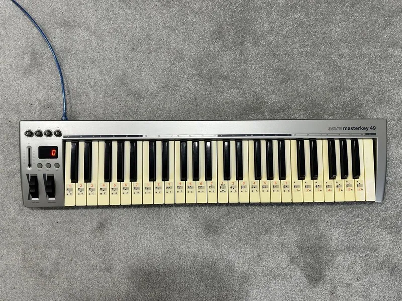 Midi клавиатура ACORN masterkey 49 Midi клавиатура ACORN masterkey 49