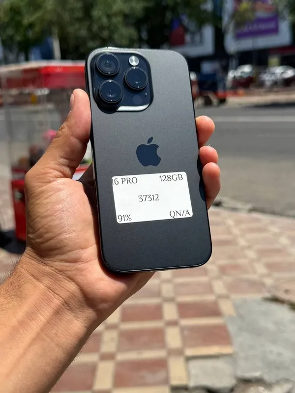 IPhone 16 Pro . — фото 1