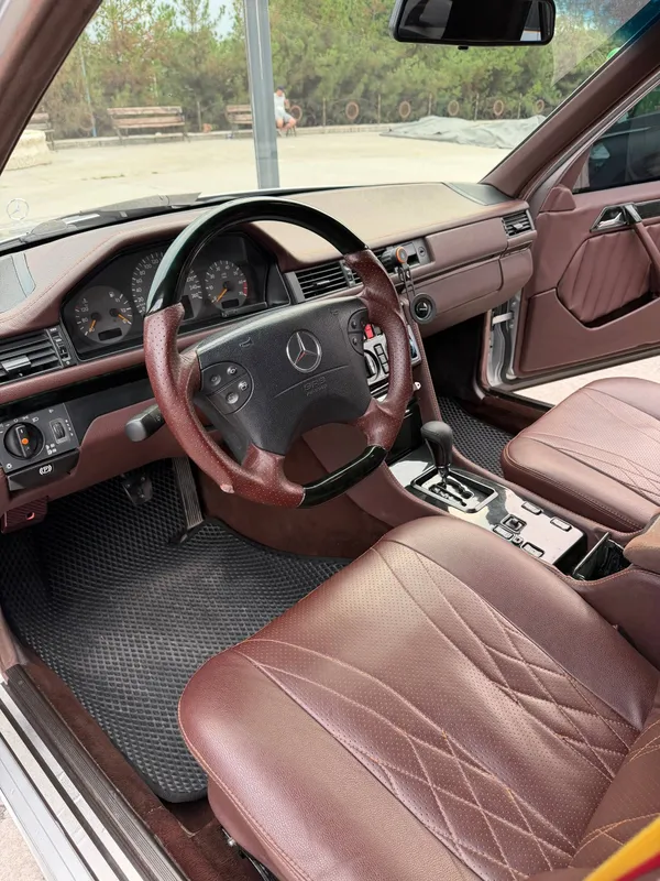 Mercedes Benz W124 6 Mercedes Benz W124 6