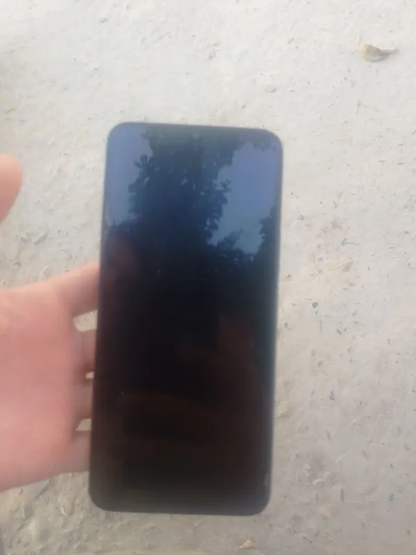 Telefon sotiladi 1
