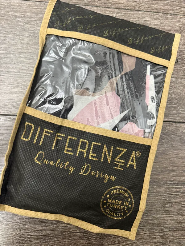 Платок Differenza (оригинал) для покрытых Платок Differenza (оригинал) для покрытых