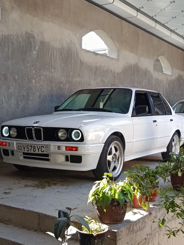 BMW e30 m40 b16 sotiladi