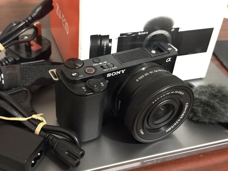 Sony A6700 4K 18-135mm видеокамера 4K 120fps 10-bit 4.4.2 3