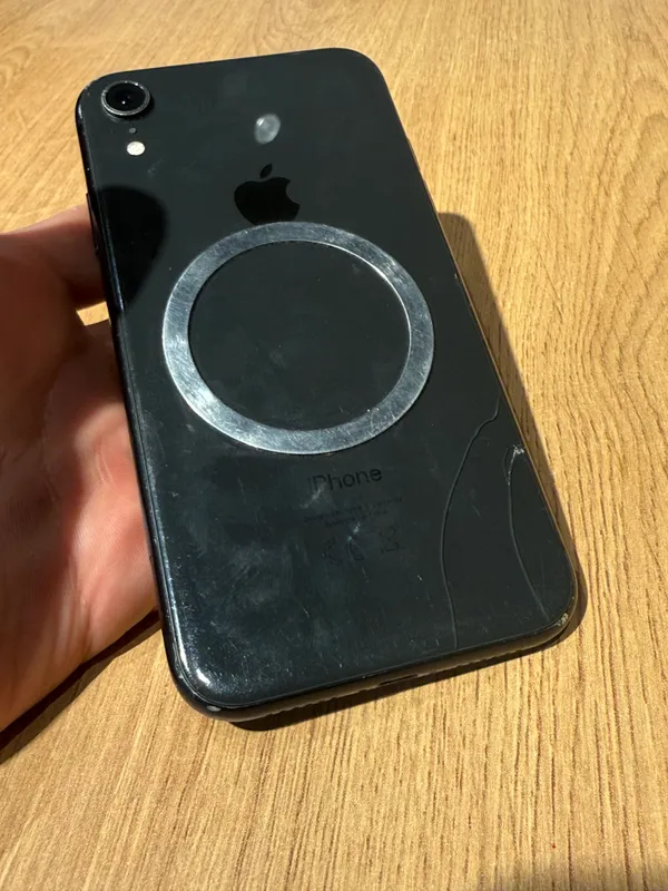 Iphone xr 128 gb qora 4