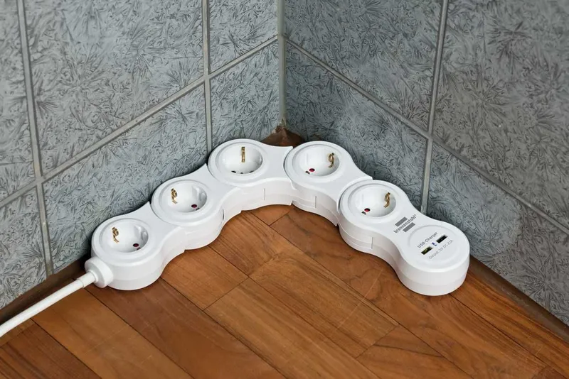 Удлинитель Brennenstuhl Vario Power с функцией зарядки через USB — фото 5