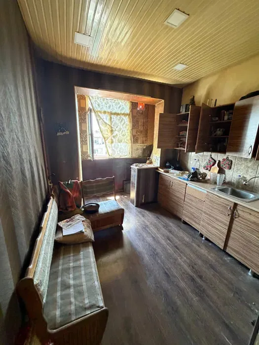 Продается квартира 2/9/9 м.Риезий Паркентский рын.
