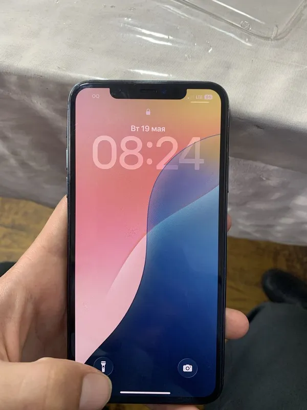 Iphone 11 pro max 256 tali