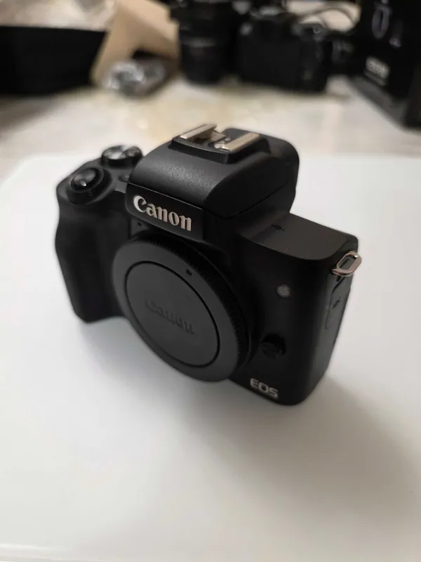 Canon Eos M50 Mark II — фото 1