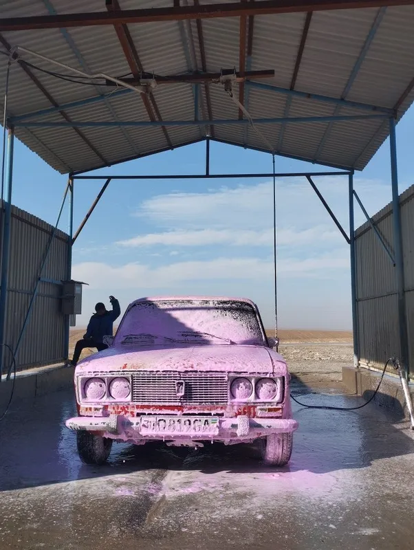 Vaz 2106 sotiladi srochna