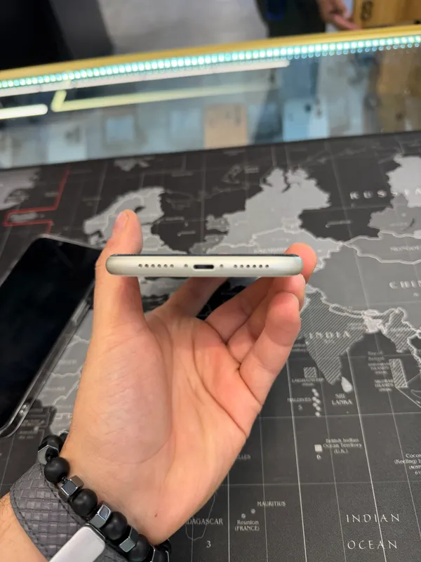 iPhone 11 3 iPhone 11 3