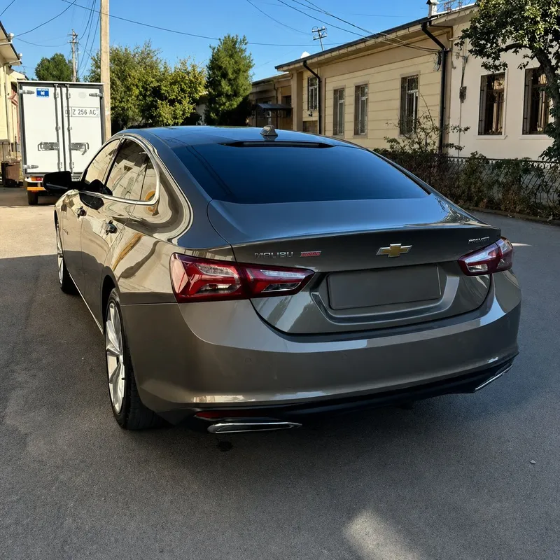 Chevrolet Malibu 2 Premier 2021 г.в. — фото 1