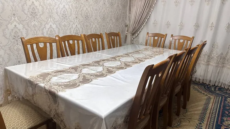 Сотилади стол ва 12 та стул 1 Сотилади стол ва 12 та стул 1