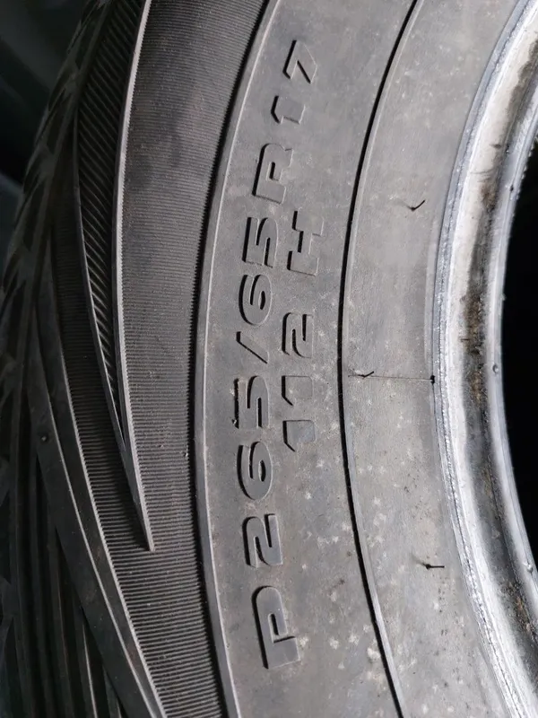 17 R 265 65 Kumxo balon 2 ta