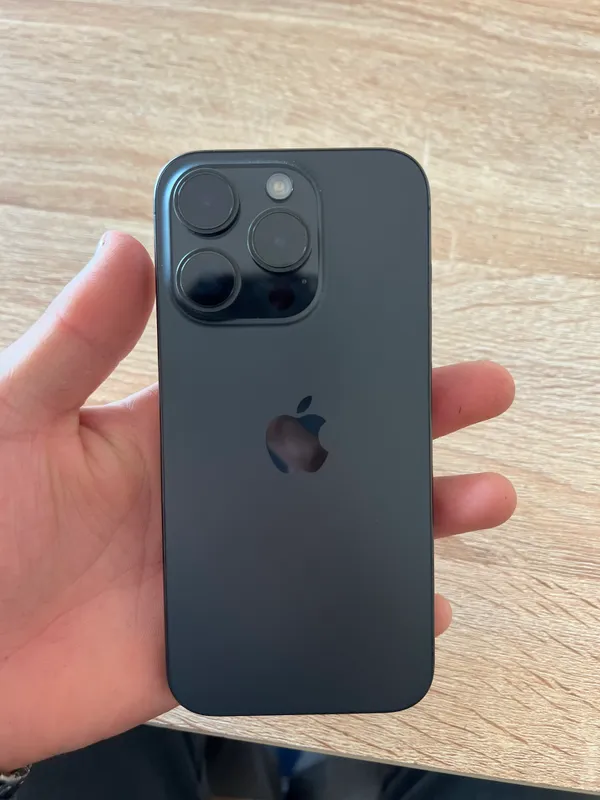 iphone 15 pro 4