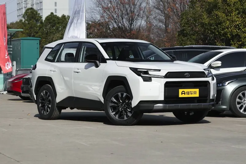 Toyota RAV4 2.0L Hybrid 2026 года выпуска доставка 7 дней Цвет кузо — фото 2