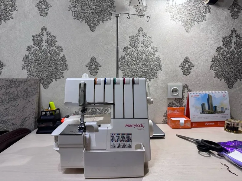 Швейная машинка Janome Marrylock 1 Швейная машинка Janome Marrylock 1